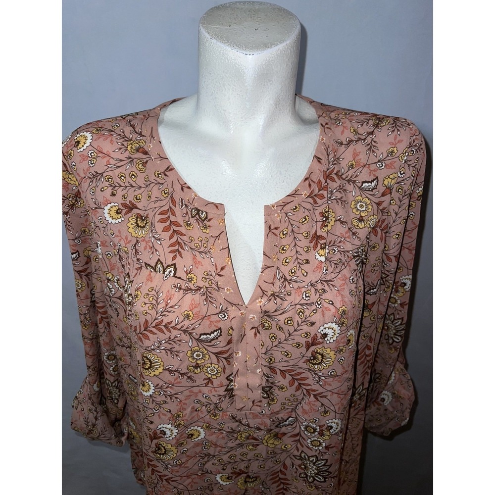 DR2 Daniel Rainn Womens Sz Large Floral V-Neck Cutout Back Roll Tab Blouse Pink - Picture 2 of 12